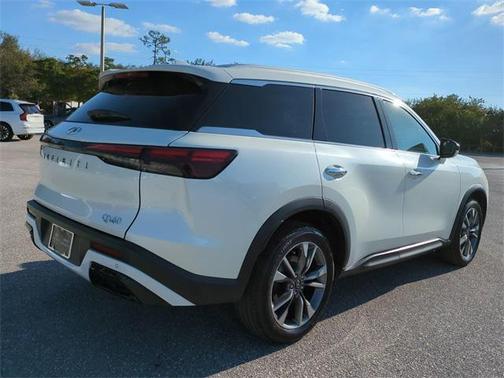 2024 INFINITI QX60 Luxe