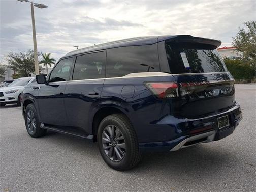2025 INFINITI QX80 PURE