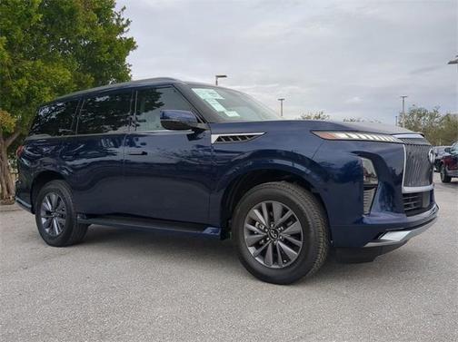 2025 INFINITI QX80 PURE