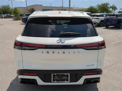 2024 INFINITI QX60 Luxe