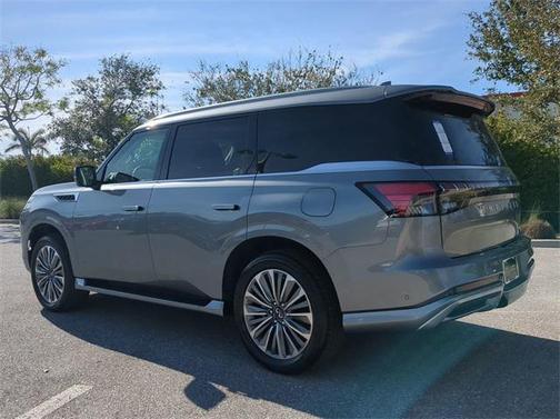 2025 INFINITI QX80 SENSORY AWD