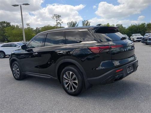 2023 INFINITI QX60 Pure