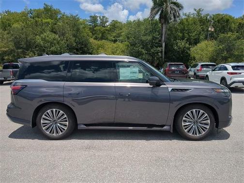 2025 INFINITI QX80 Luxe