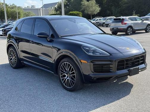 2022 Porsche Cayenne GTS