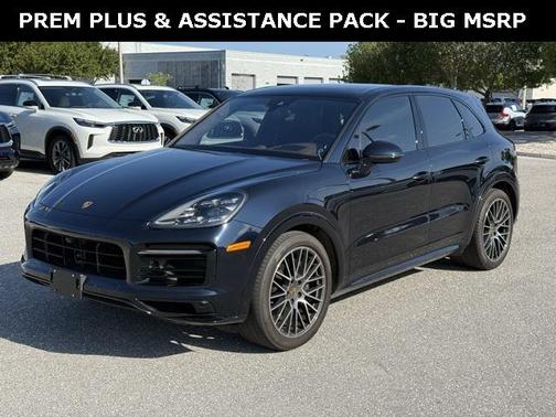 2022 Porsche Cayenne GTS