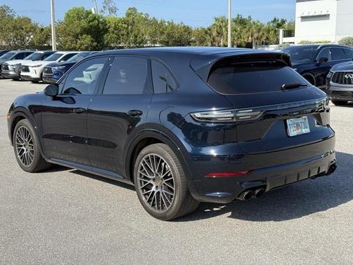 2022 Porsche Cayenne GTS