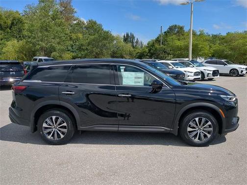 2025 INFINITI QX60 Pure