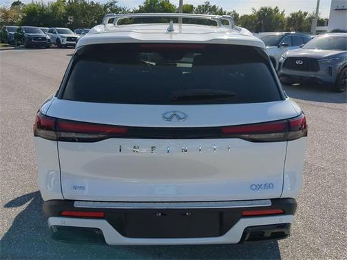 2025 INFINITI QX60 Luxe