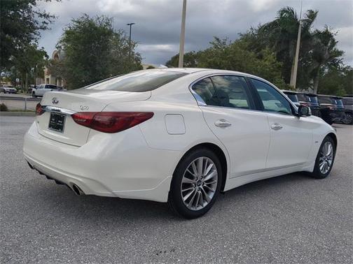 2018 INFINITI Q50 2.0t LUXE