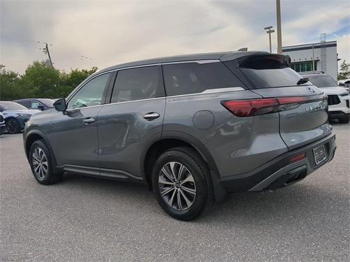 2025 INFINITI QX60 Pure