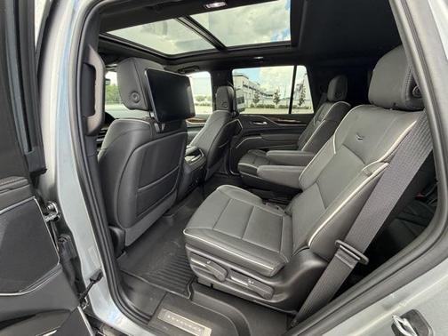 2024 Cadillac Escalade Premium Luxury