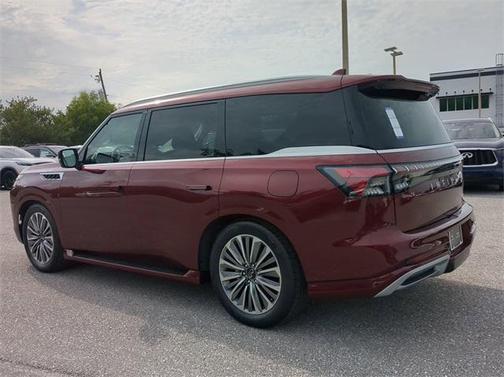 2025 INFINITI QX80 Luxe