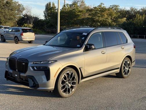 2026 BMW X7 M60i