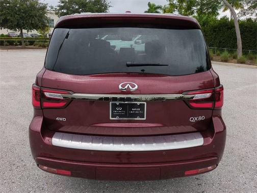 2023 INFINITI QX80 Sensory