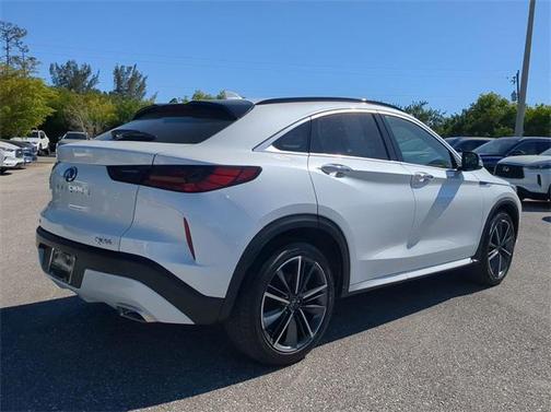 2024 INFINITI QX55 LUXE