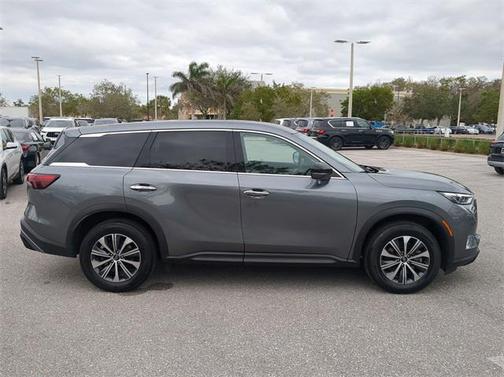 2023 INFINITI QX60 Pure