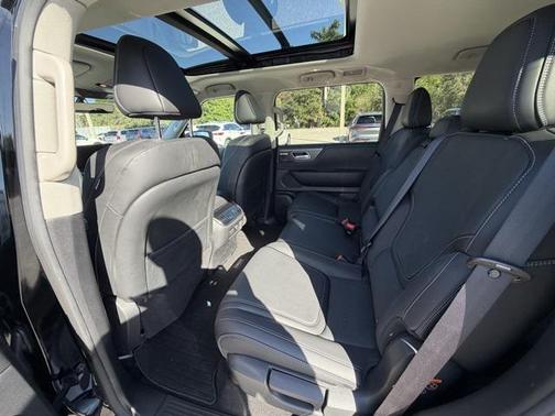 2025 INFINITI QX80 PURE