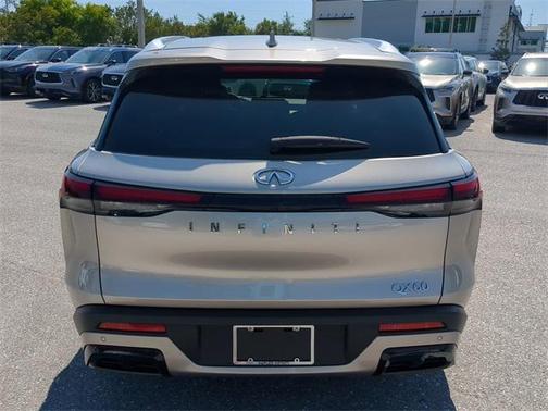 2024 INFINITI QX60 Luxe