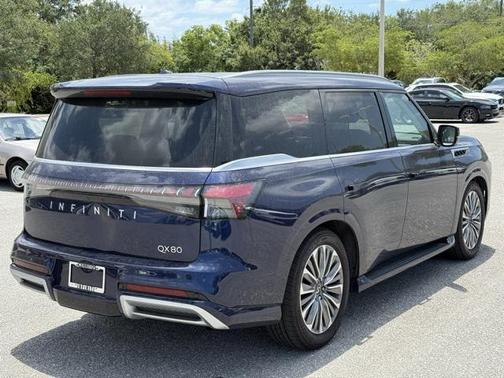 2025 INFINITI QX80 Luxe