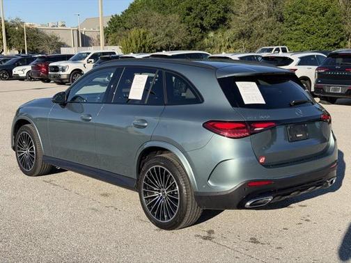 2025 Mercedes-Benz GLC 300 4MATIC