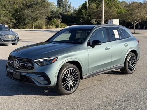 2025 Mercedes-Benz GLC 300 4MATIC