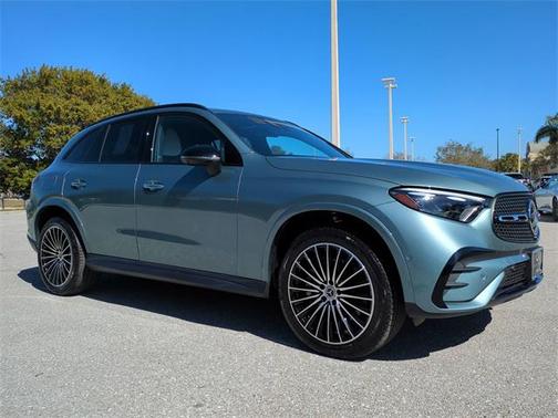 2025 Mercedes-Benz GLC 300 4MATIC