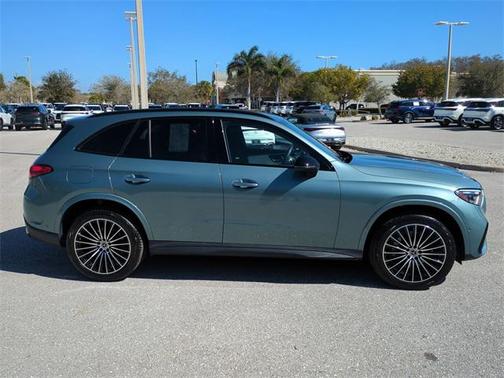 2025 Mercedes-Benz GLC 300 4MATIC