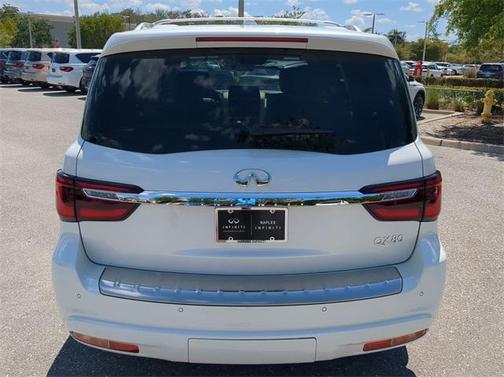 2022 INFINITI QX80 SENSORY