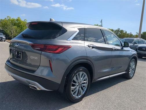 2025 INFINITI QX50 Pure AWD