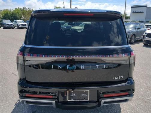2025 INFINITI QX80 PURE