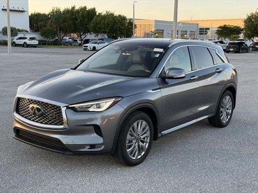 2023 INFINITI QX50 LUXE