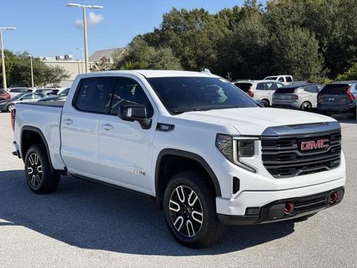 2022 GMC Sierra 1500 AT4