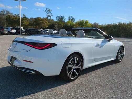 2025 Mercedes-Benz CLE 300 4MATIC Cabriolet