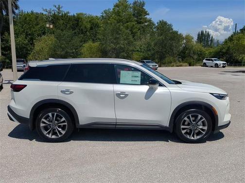 2025 INFINITI QX60 Luxe
