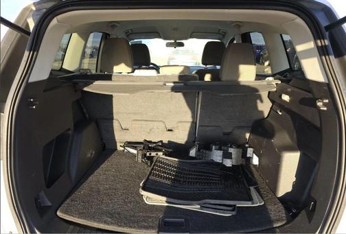 White 2013 Ford Escape SE