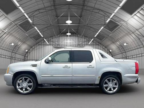 2011 Cadillac Escalade EXT Premium