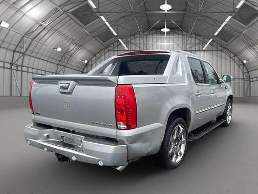 2011 Cadillac Escalade EXT Premium