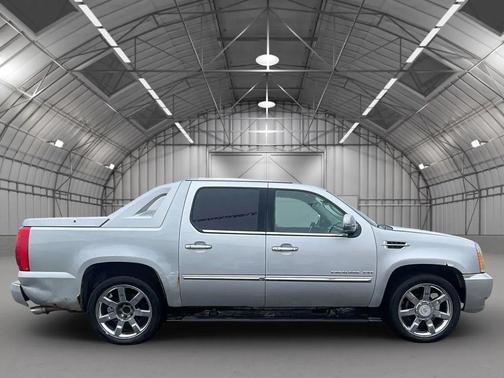 2011 Cadillac Escalade EXT Premium