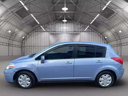 2009 Nissan Versa 1.8 S