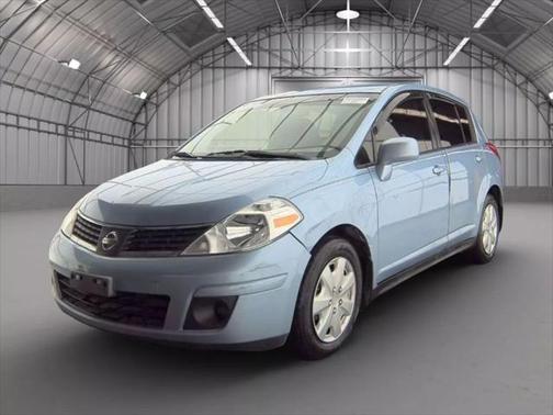 2009 Nissan Versa 1.8 S