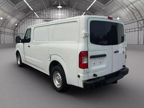 2015 Nissan NV Cargo NV3500 HD S V8