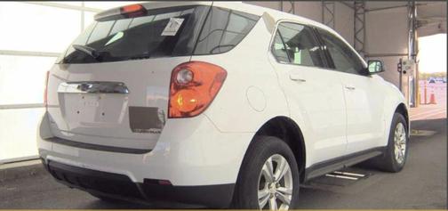 Summit White 2014 Chevrolet Equinox LS