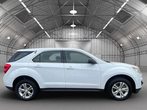 Summit White 2014 Chevrolet Equinox LS