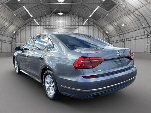 2018 Volkswagen Passat 2.0T S