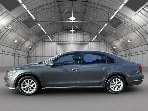 2018 Volkswagen Passat 2.0T S