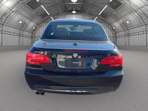 2011 BMW 328 328i Convertible 2D