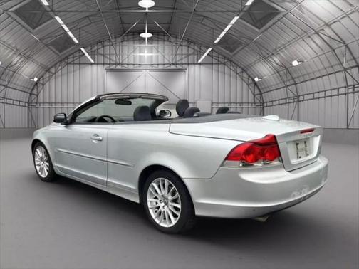 2008 Volvo C70 T5
