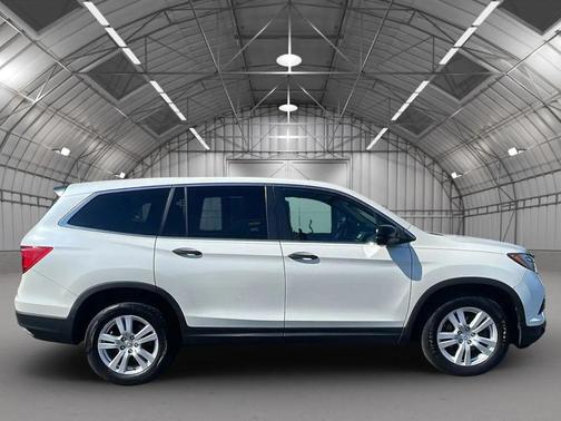 2017 Honda Pilot LX