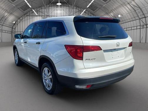 2017 Honda Pilot LX