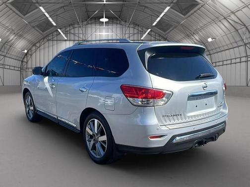 2016 Nissan Pathfinder Platinum